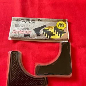 Reusable corner gripping rug pads